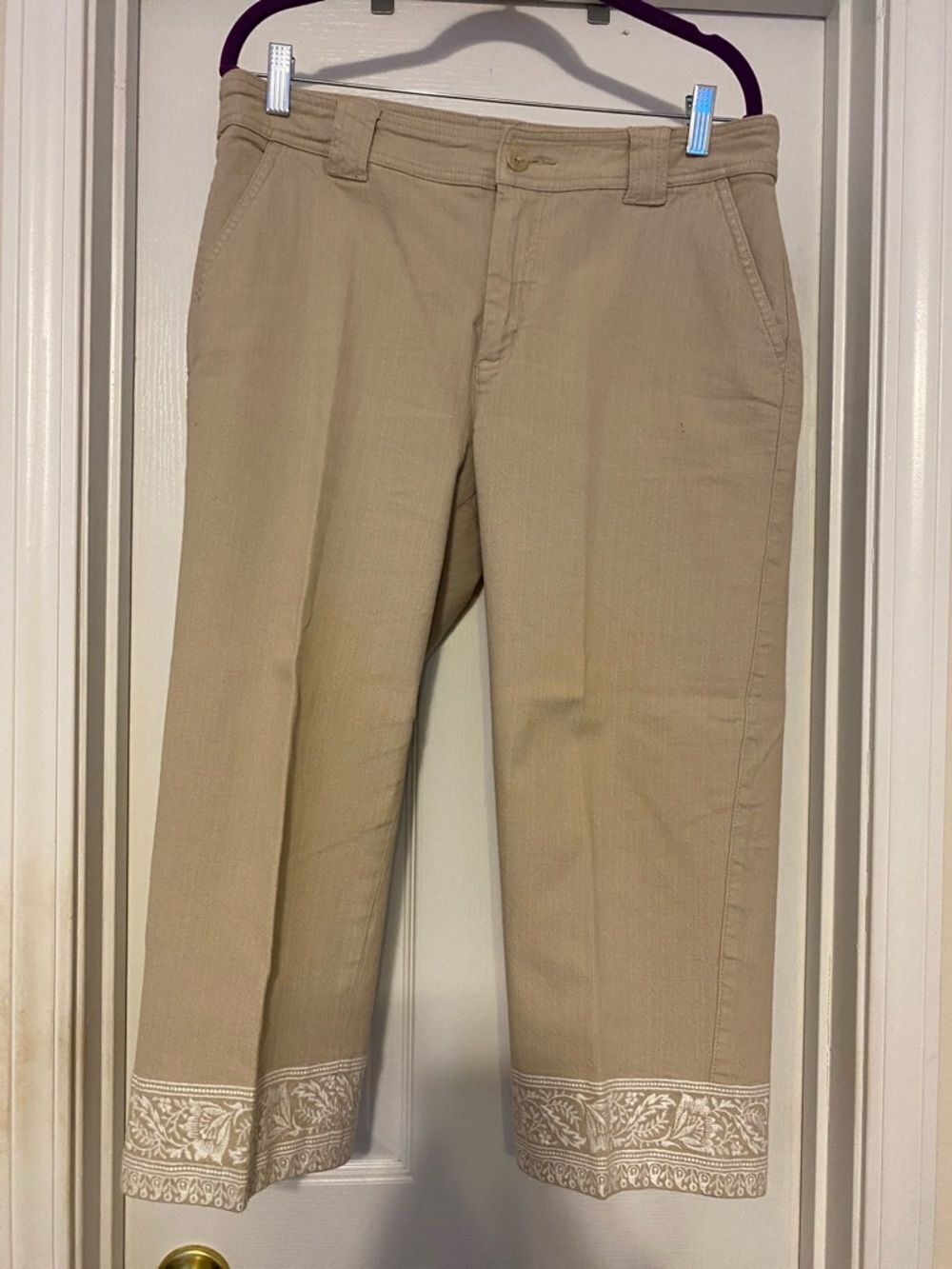 Women’s Coldwater Creek Beige Embroidered Hem Capris size 12